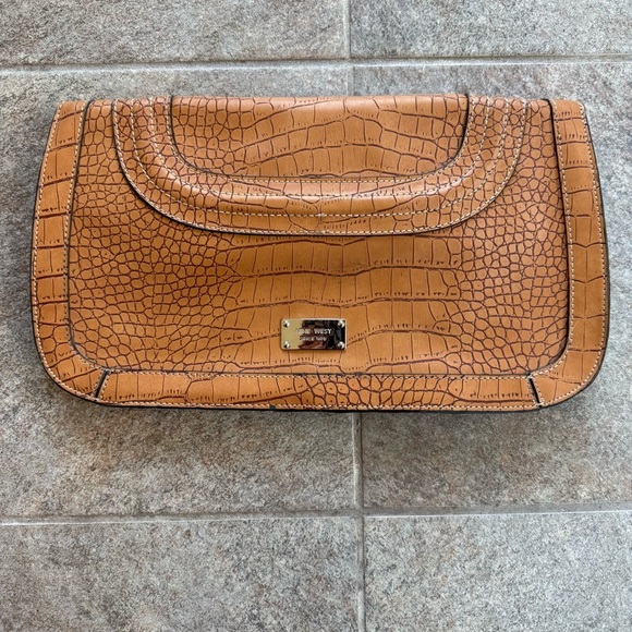 Nine West Brown Crocodile-Embossed Clutch NWOT - Picture 4 of 11